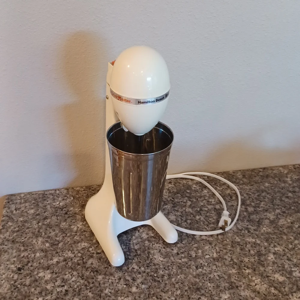 Vintage Hamilton Beach DrinkMaster Milkshake Maker